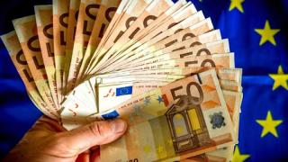 Одобрено: 700 млн. евро потичат от Европа към България, скоро ще пълнят джобовете ни