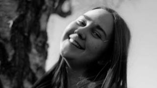 Страна от ЕС спря напълно тази ваксина след смъртта на 20-г Катя от съсирек и кръвоизлив в мозъка ВИДЕО