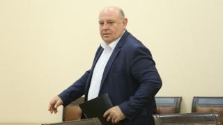 Скандална рокада във властта! Уволненият заради заседналия кораб началник, назначен на нов пост!