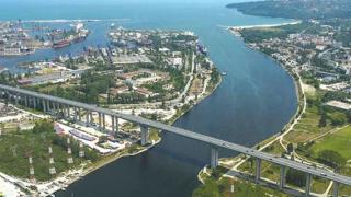 Извънредна ситуация на Аспаруховия мост във Варна