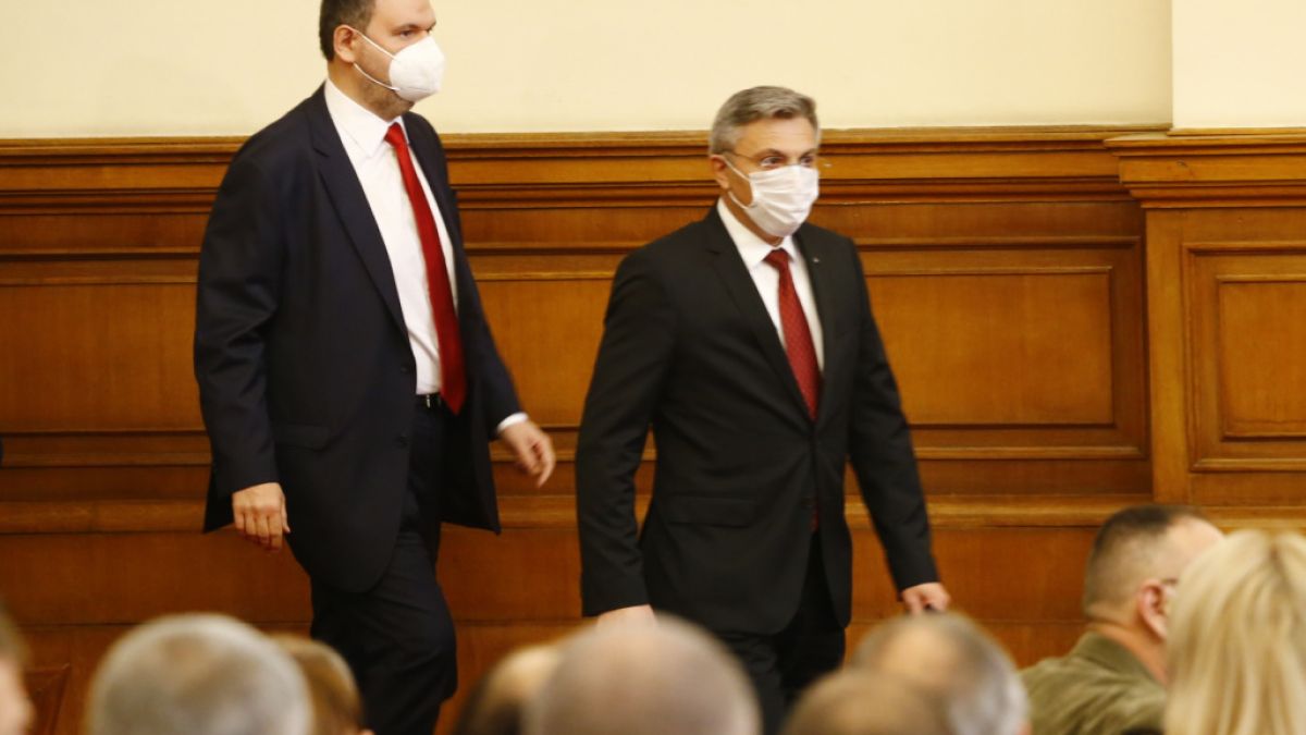 Мустафа Карадайъ, Йордан Цонев и Делян Пеевски сезират ДАНС за важен проблем