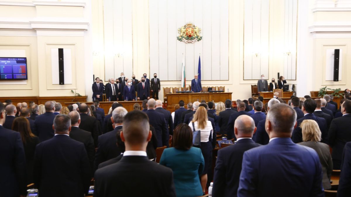 Социолози с неочакван анализ колко дълъг живот ще има новото управление ВИДЕО