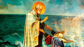 Имен ден! Черпят над 20 славни имена, традициите повеляват на трапезата да има...