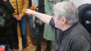Редакцията на "Труд" обявява гражданско неподчинение срещу репресиите на властта ВИДЕО