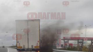 Извънредно опасна ситуация с ТИР на "Тракия" СНИМКА 