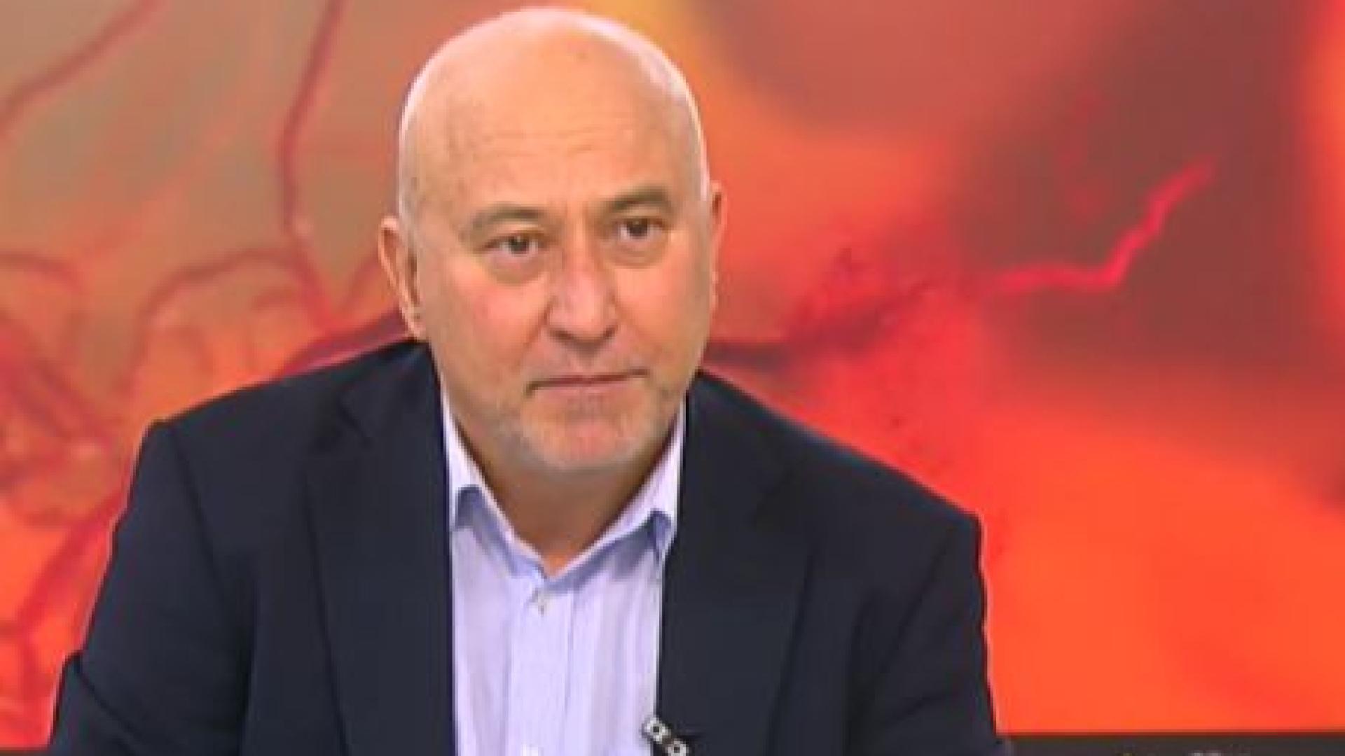 Проф. Кунчев: Омикрон ще е до дни у нас, 5 милиона българи са застрашени, защото... ВИДЕО