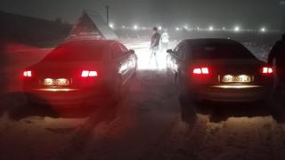 Безразсъдни врачани си спретнаха опасно забавление в Балкана СНИМКИ 