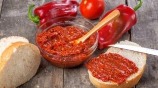 От вкусно по-вкусно: Пълним колетите за чужбина със... 