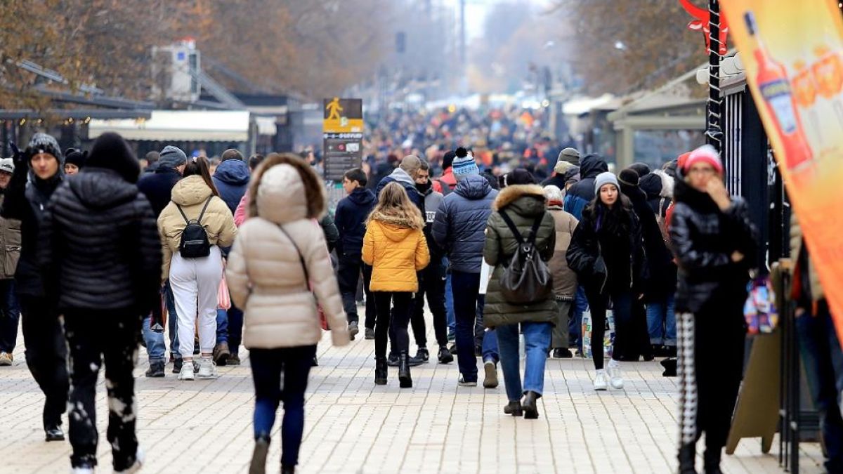 COVID уби по 3 месеца от живота на всеки българин