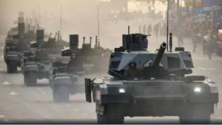 Мощ: NI сравни руския супертанк "Армата" с американския Abrams