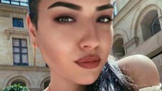 Звезда от Instagram ряза къс по къс майка си и я уби, защото... СНИМКИ