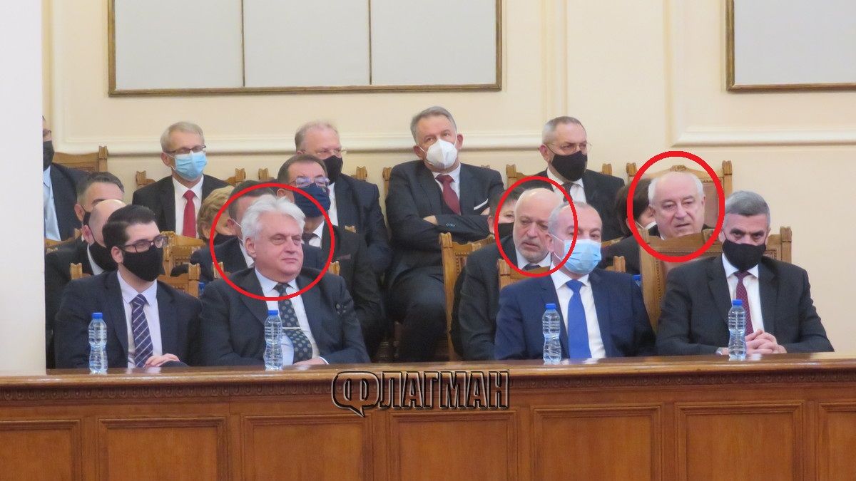Трима служебни министри погазиха закона за последно СНИМКА