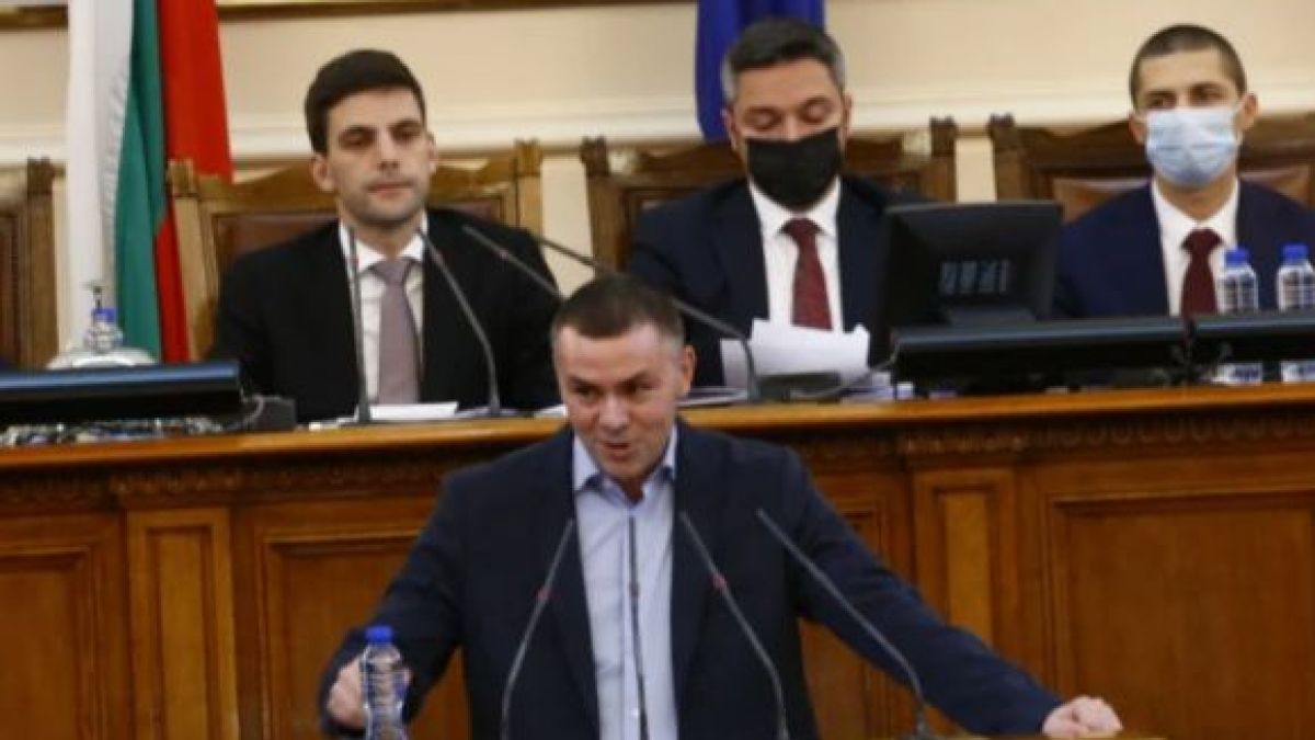 Паскалева към Хазарта: Евтино изпълнение, мой човек. Тая игра не е твоЙта