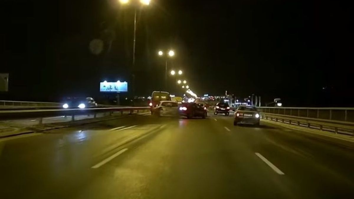 Катастрофа блокира околовръстното на София