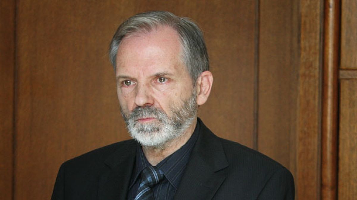 Борислав Великов: Трябва да одобрим желанието на парламента да направи нещо за хората