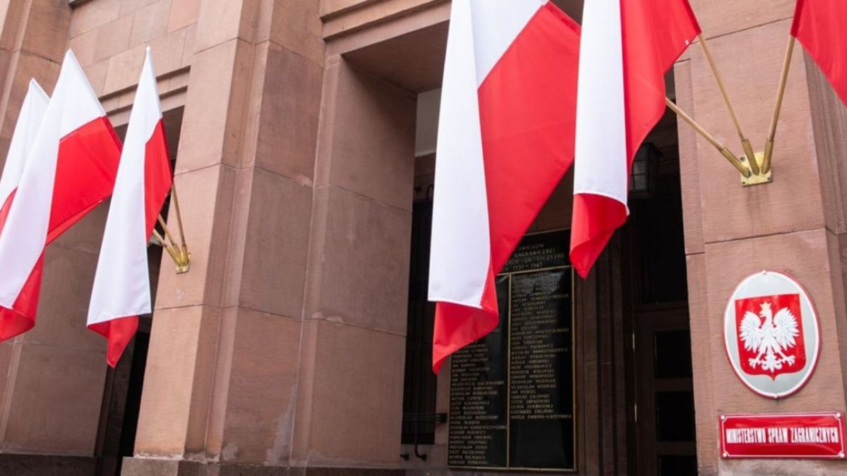 Полша прави първа крачка към разпадане на ЕС