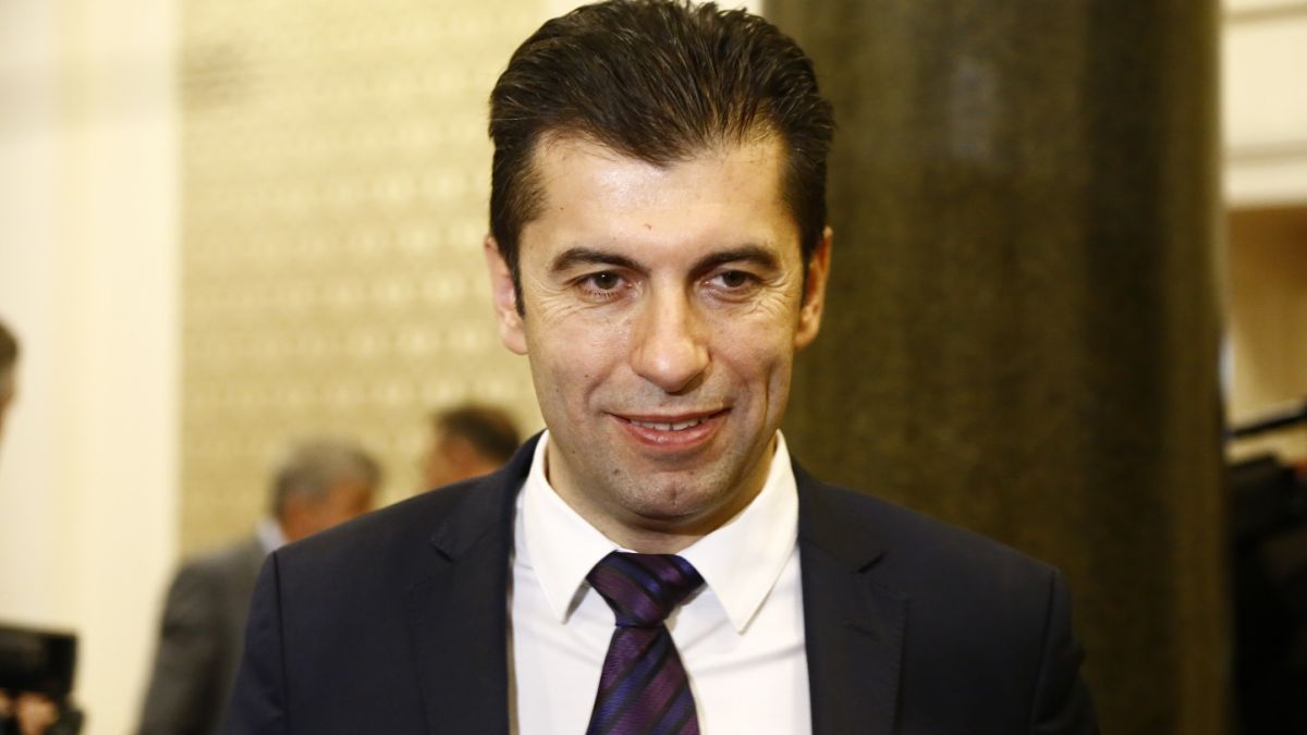 Кристиян Шкварек разобличи лъжите зад ПР акциите на Кирил Петков  