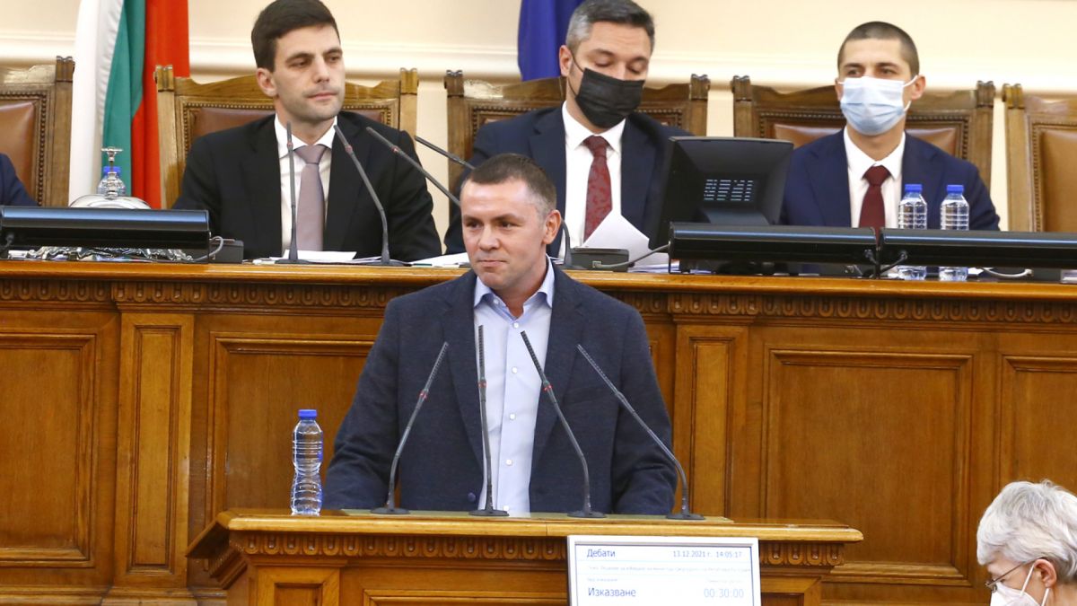 Ицо Хазарта: Новите песни на естрадните изпълнители могат да докарат човек до самоубийство
