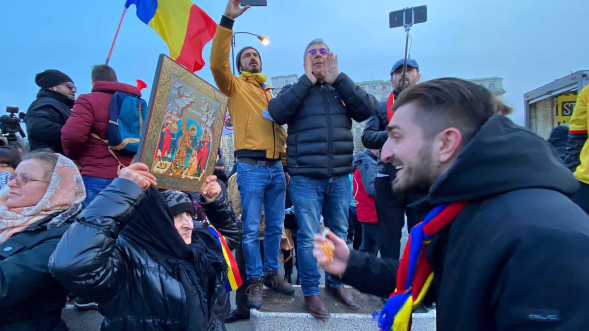 Щурм на румънския парламент заради зелените сертификати ВИДЕО