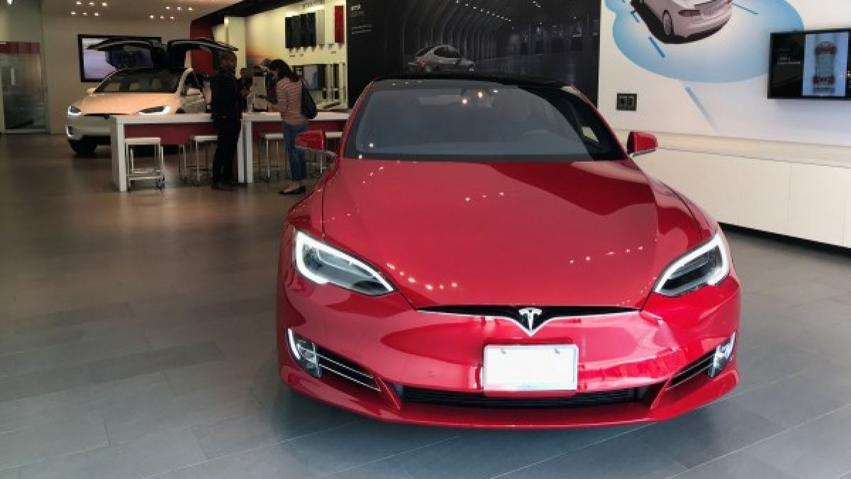 Томбола с Tesla закачи на кукичката като шарани много пловдивчани  