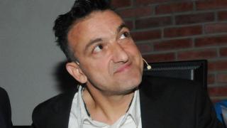 Зуека показа картини за 11 бона