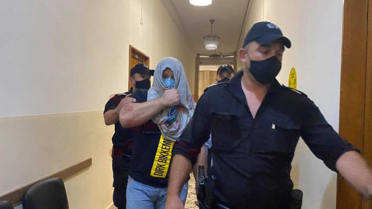 Култовите автоапаши Пахама и Даката получиха подранил коледен подарък