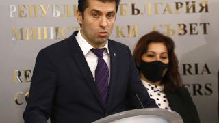 Анализатори посочиха кога ще се разпадне кабинетът "Петков" и 2 причини за това