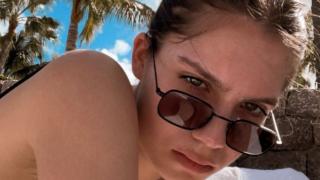Внучката на Елцин нажежи страстите с гореща СНИМКА 18+ по бикини 