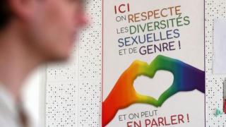 В тази европейска страна вече може да смените пола си само с подпис 