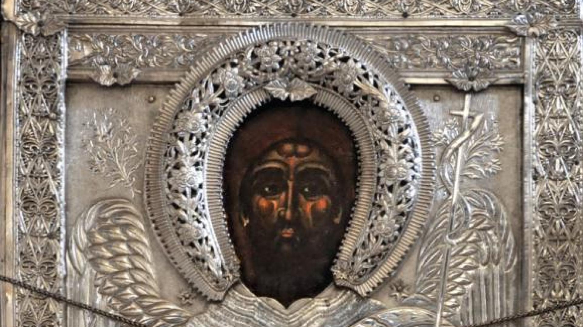 21 именни дни: 800 000 българи черпят през януари КАЛЕНДАР НА ПРАЗНИЦИТЕ