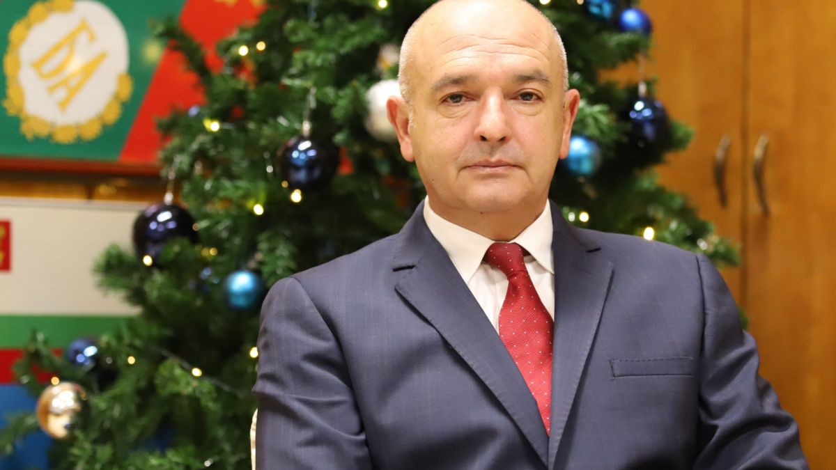 Ген. Мутафчийски със силни думи часове преди Нова година, заговори за чудеса СНИМКА