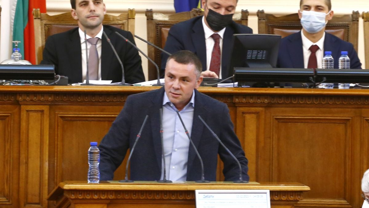 От "Възраждане" скочиха на Ицо Хазарта, обвиниха го в лъжи
