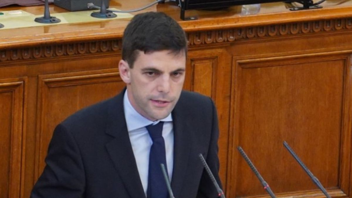 Никола Минчев проговори за роенето в ПП
