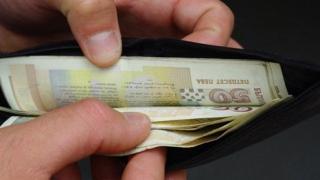 Започна се! Готвят жесток финансов удар по неваксинираните 