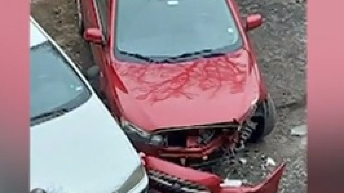 Такава зрелищна катастрофа скоро не е имало в София ВИДЕО
