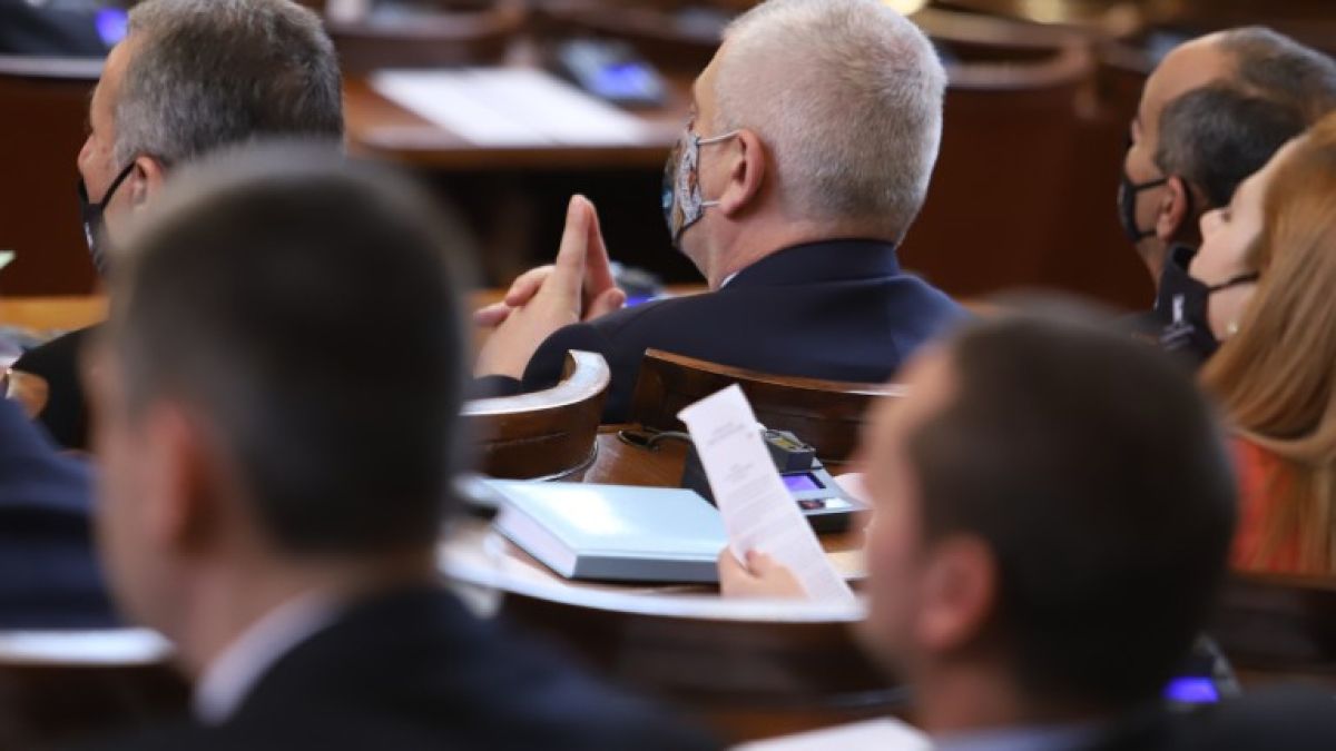 Бизнесът каза откъде правителството може да намери пари за компенсации на скъпия ток