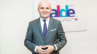 Илхан Кючюк с поздрав за 32-я рожден ден на ДПС