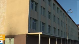 Какво се случва с учениците от горялото училище в Симеоновград ВИДЕО