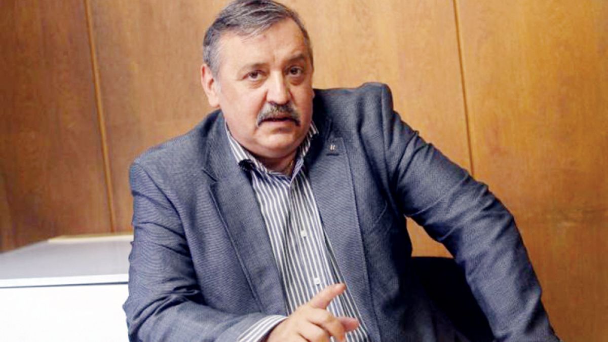 Проф. Кантарджиев посочи първите симптоми на менингита 