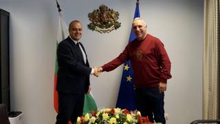 Министър Проданов и Христо Стоичков обсъдиха бъдещо сътрудничество за популяризиране на страната ни като туристическа дестинация