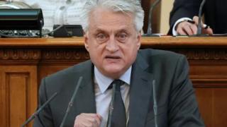 Жесток скандал в парламента! Карадайъ напусна залата заради Рашков