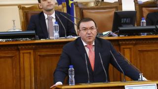 Проф. Ангелов: "Промяната" си играят на "прескочи кобила"