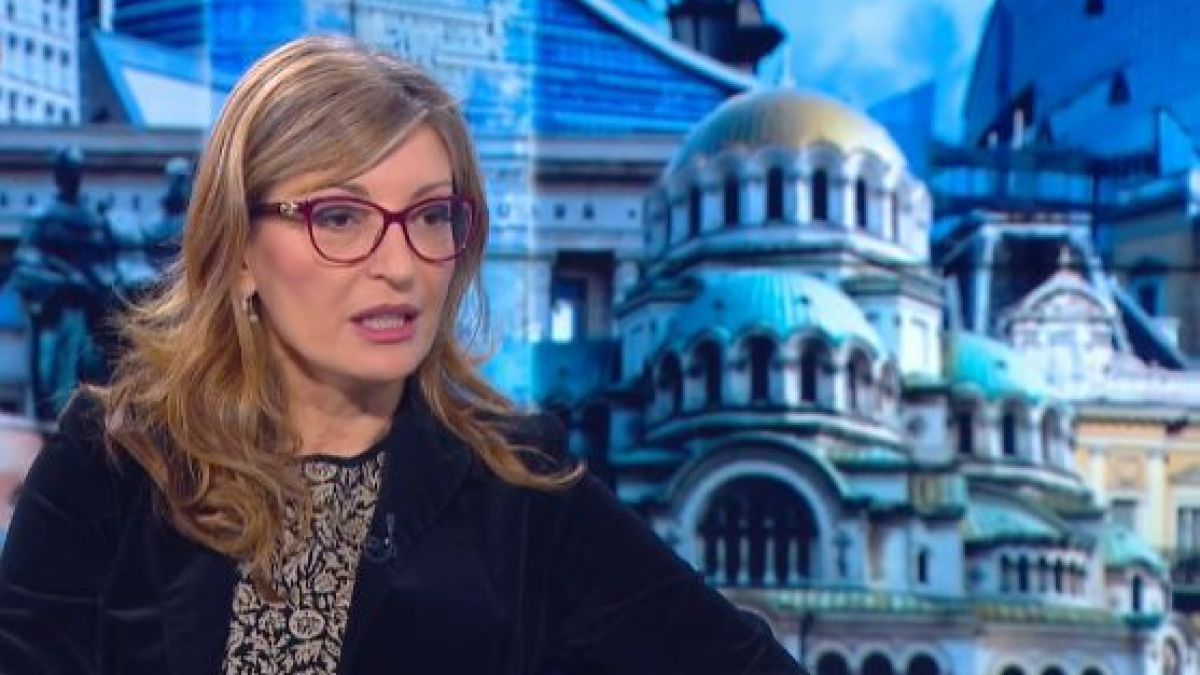Екатерина Захариева: Бойко Рашков задмина Цветан Цветанов по обвинения