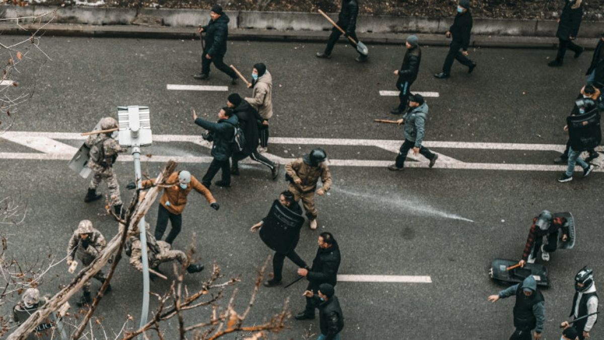 Казахстански медии с нови ужасяващи данни за убитите в безредиците