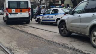 На столичен булевард почерня от полиция и линейки, ето какво се случва СНИМКИ 