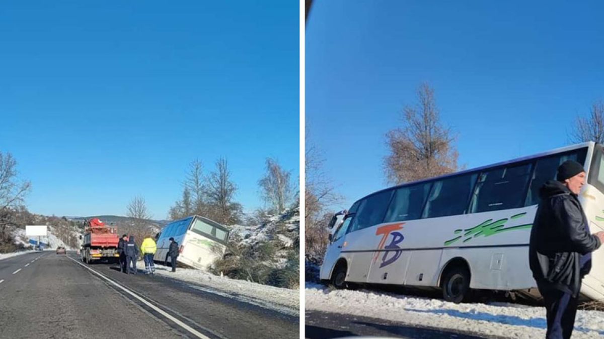 Извънредно! Автобус, пълен с пътници, полетя в канавка край Кърджали СНИМКИ