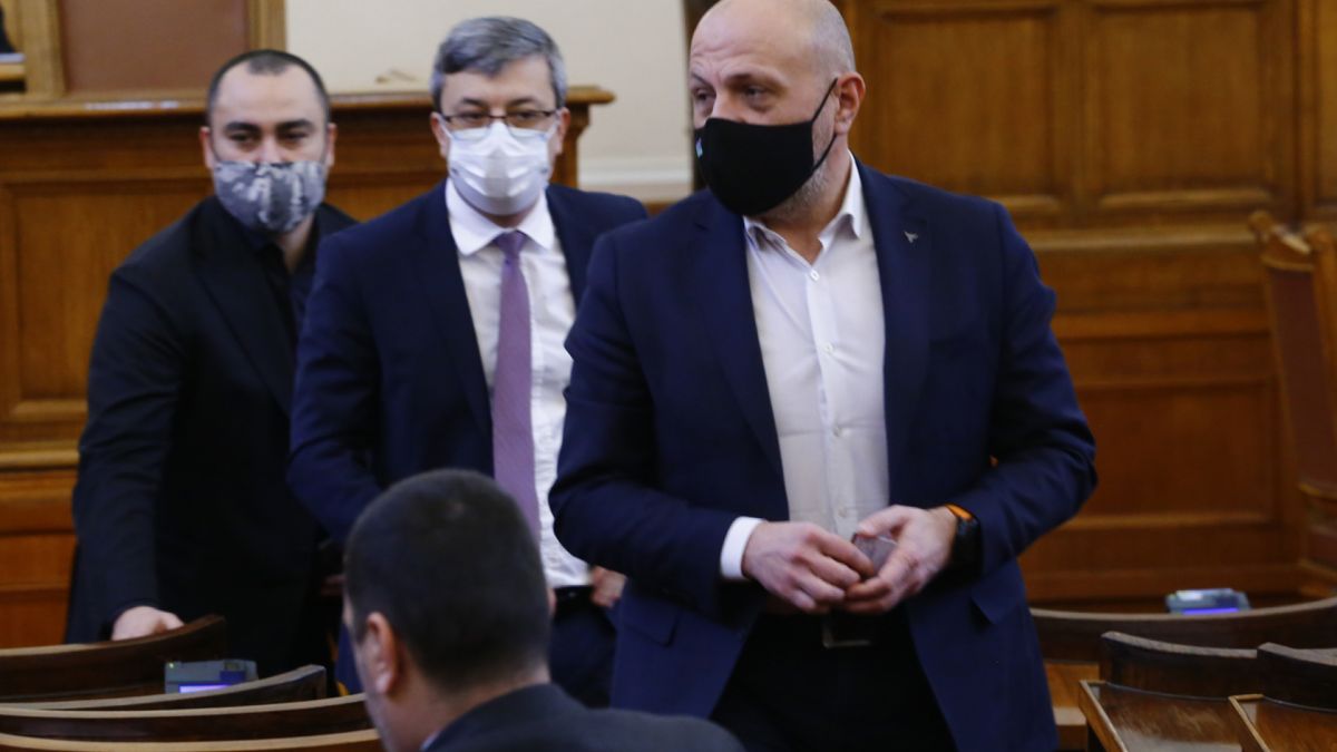 Дончев с тежка критика към управляващите заради кризата с Украйна 