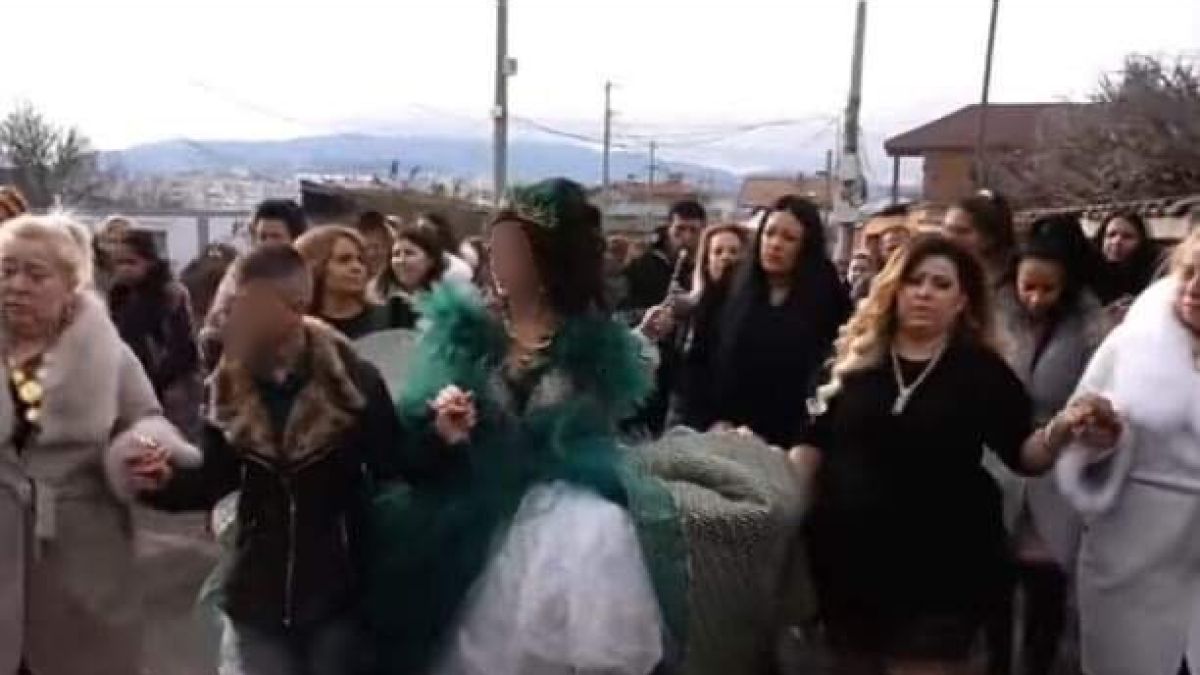 Скандален годеж на две деца в столичната махала "Факултета" разбуни мрежата СНИМКИ 