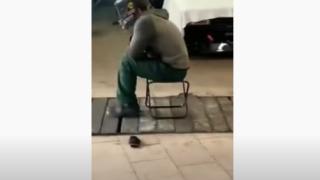 Не е за вярване каква дивотия направиха в този гараж ВИДЕО