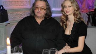 Нападнаха млада вдовица и отмъкнаха над 1,1 млн. евро, скрити под леглото й 